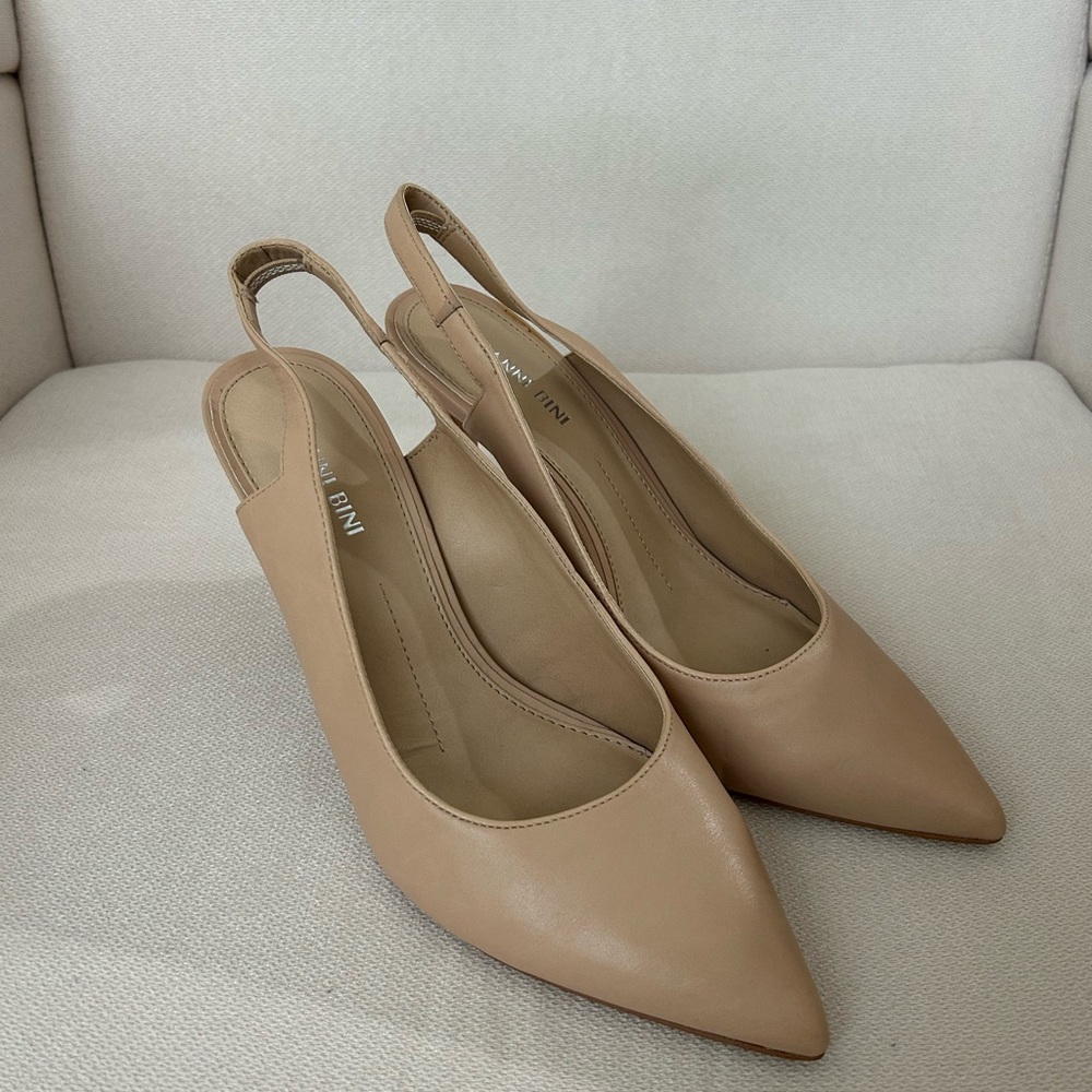 Gianni Bini Nude Slingback Heels